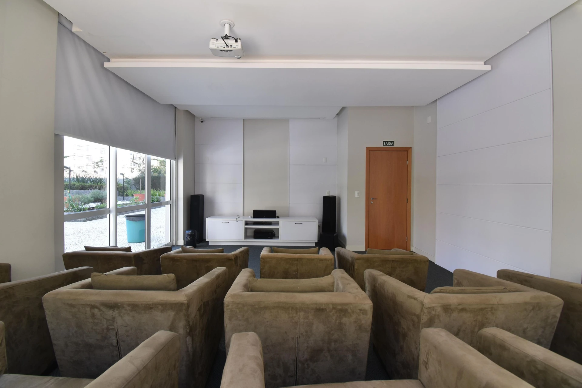 Furnished apartment, 52 m², with a washing machine — photo 47