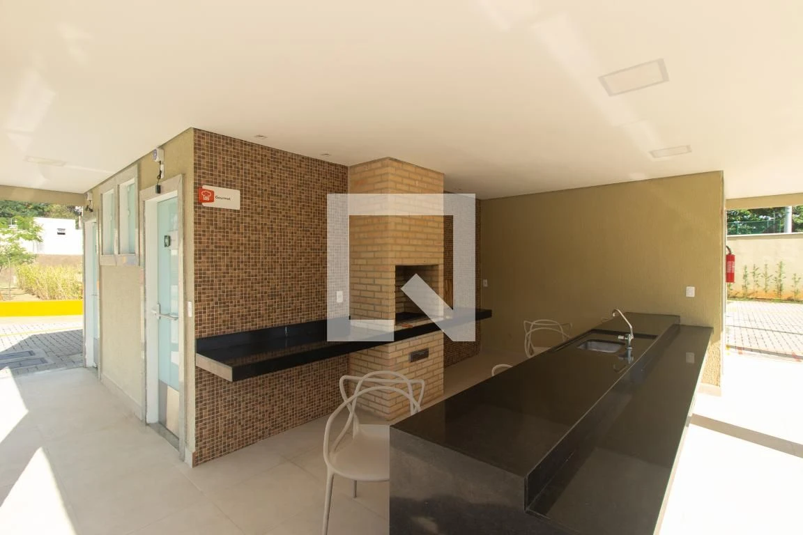 2-bedroom apartment in a building with a pool — photo 58