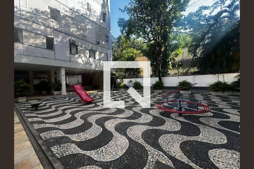 4-bedroom apartment 160 m² with 3 bathrooms — photo 48