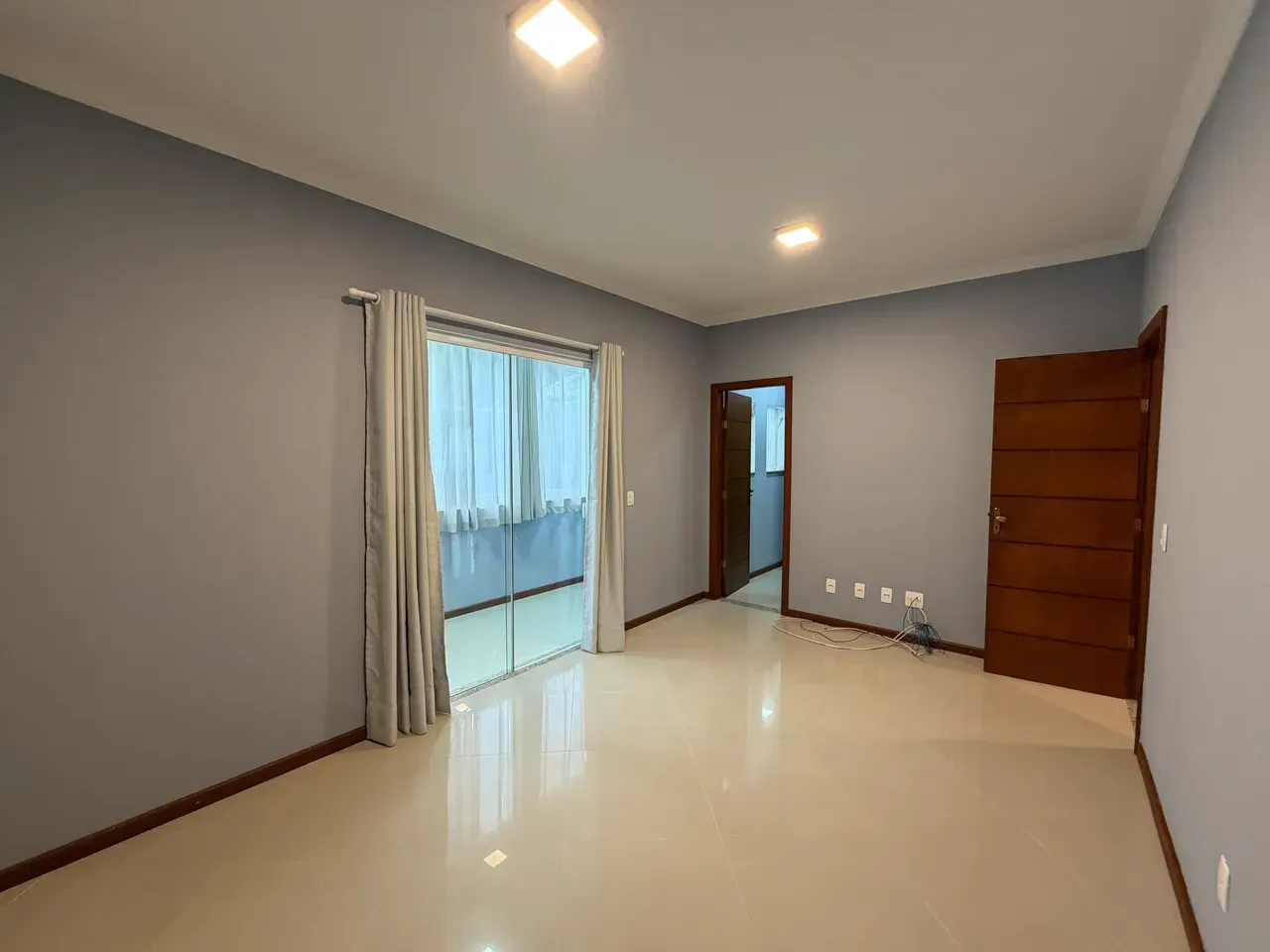 Casa com 4 quartos e 5 banheiros, 300 m² — photo 10