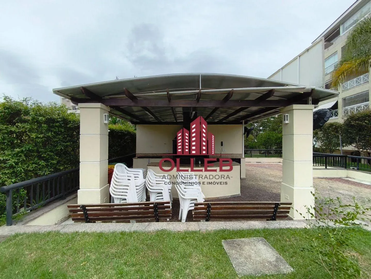 3-bedroom apartment with 4 bathrooms and enclosed balcony — photo 27