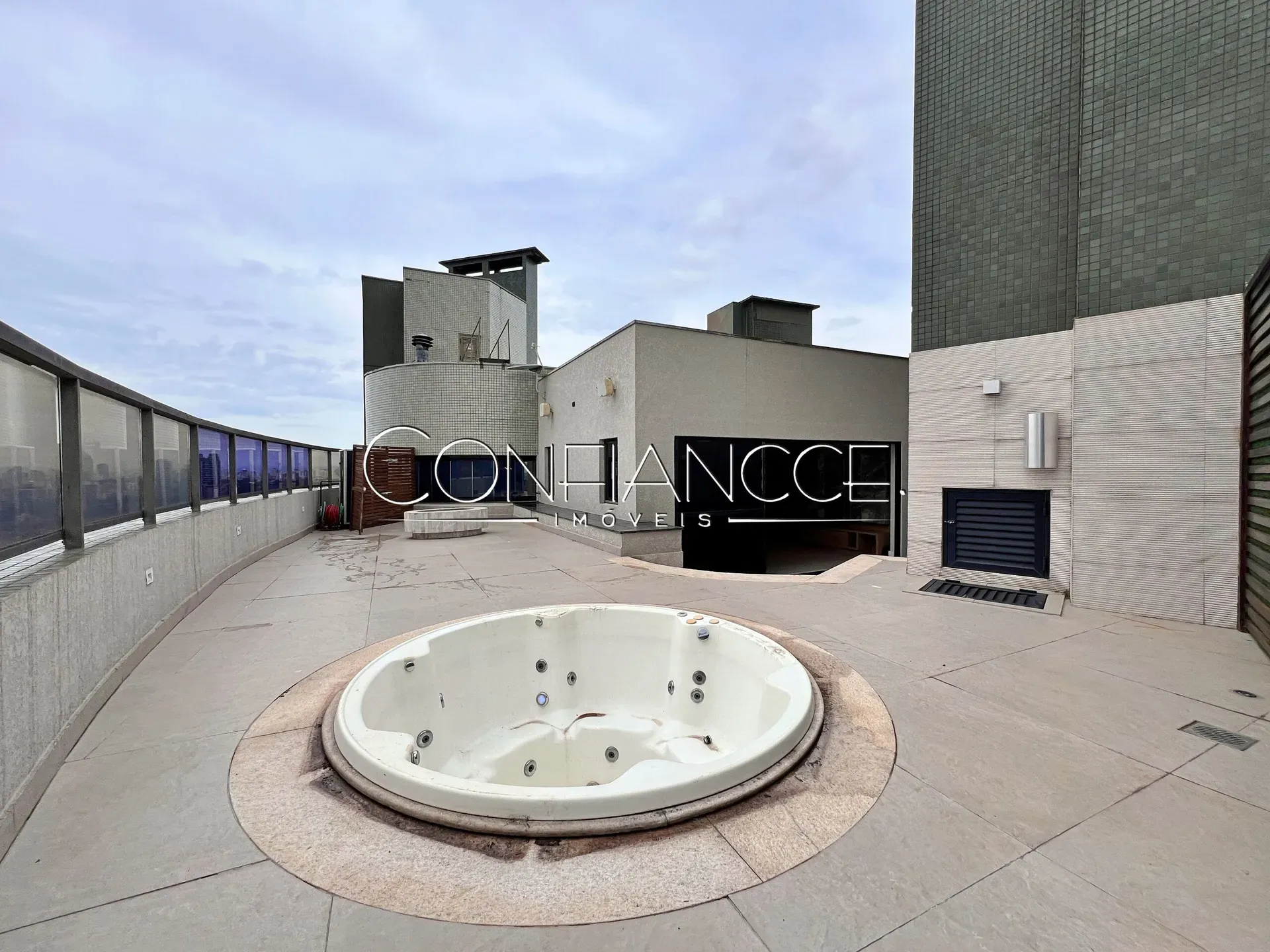 Apartamento de 463 m² con 3 suites y 4 plazas — photo 48