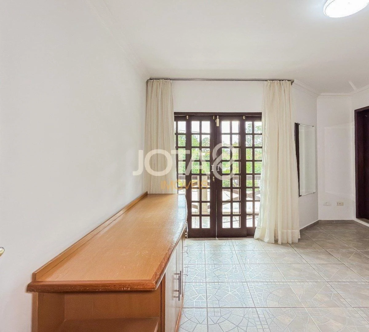Ванна та 3 спальні: будинок 300 м² — photo 32