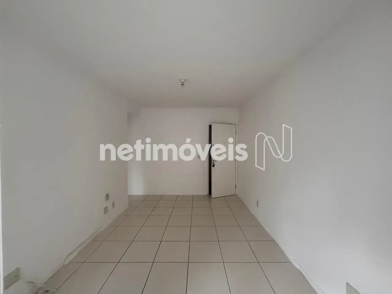 1-bedroom apartment with closed kitchen and balcony — photo 15