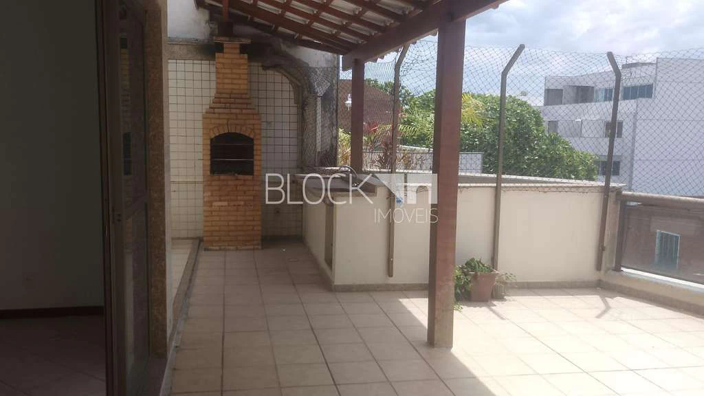 183 m² unfurnished apartment with 3 bedrooms and mountain view — photo 28