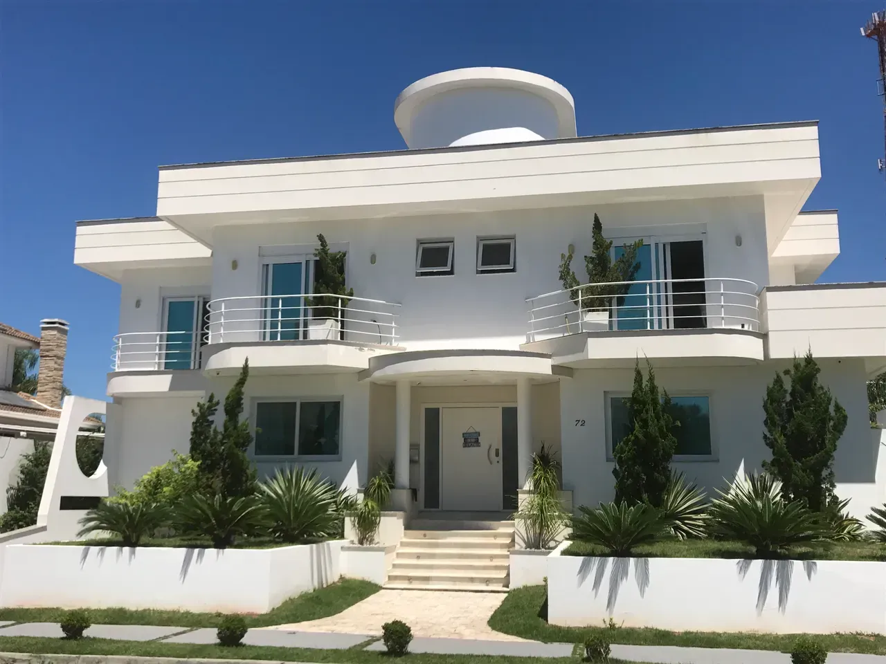Furnished house with 7 bedrooms and open kitchen — photo 3