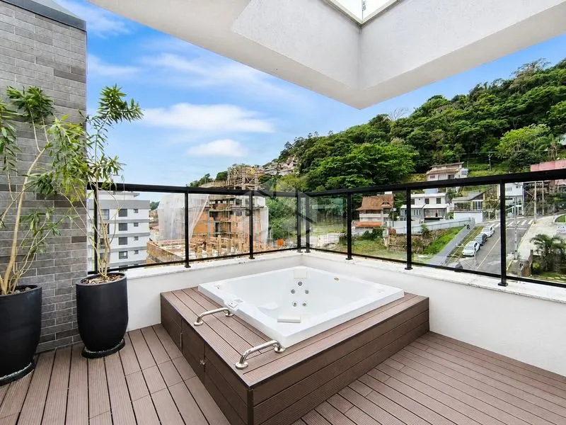 2-bedroom apartment, 1 with its own bathroom, 65 m² — photo 12