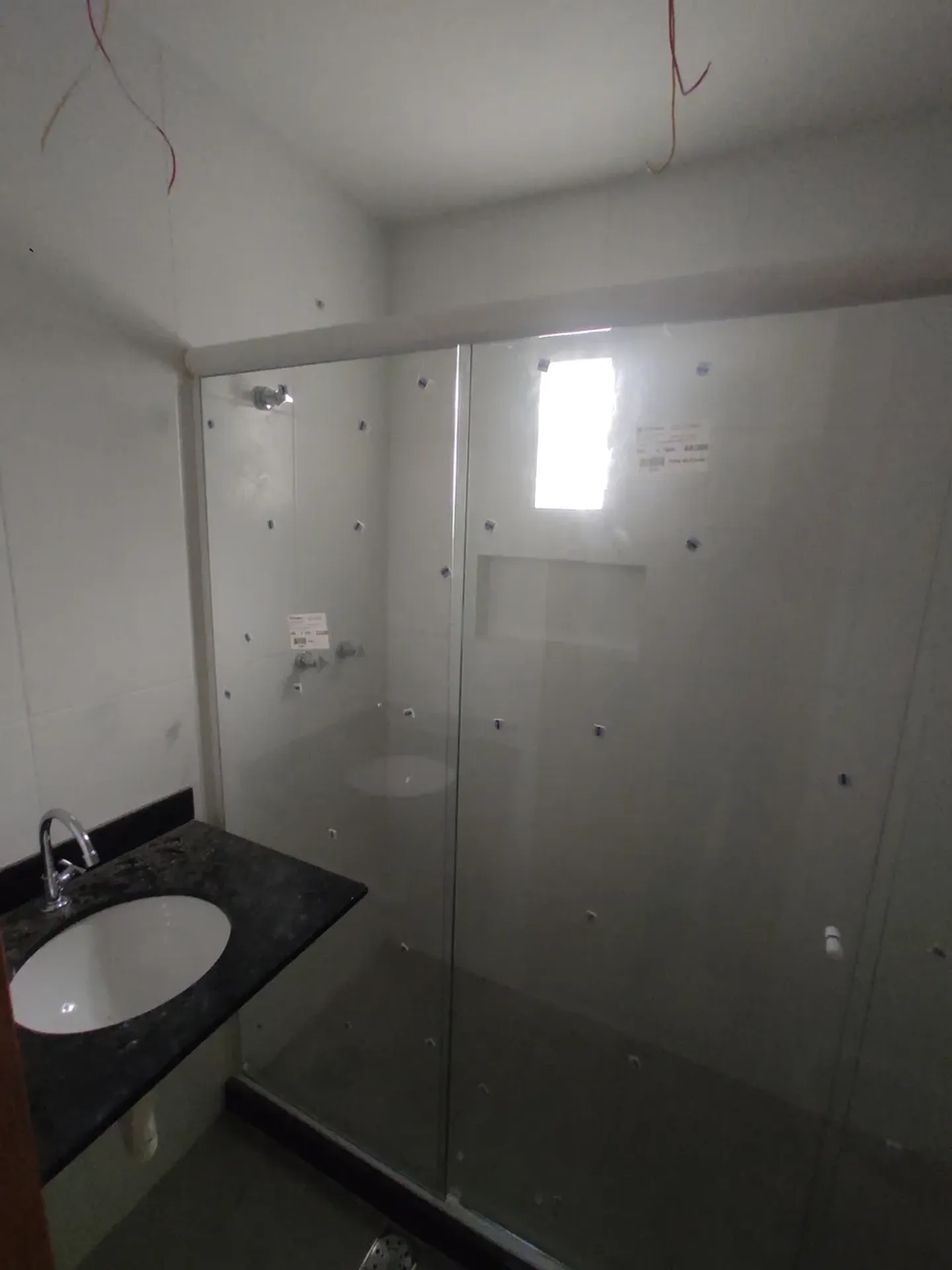 Wood or laminate floors in a 2-bedroom apartment, 80 m² — photo 5