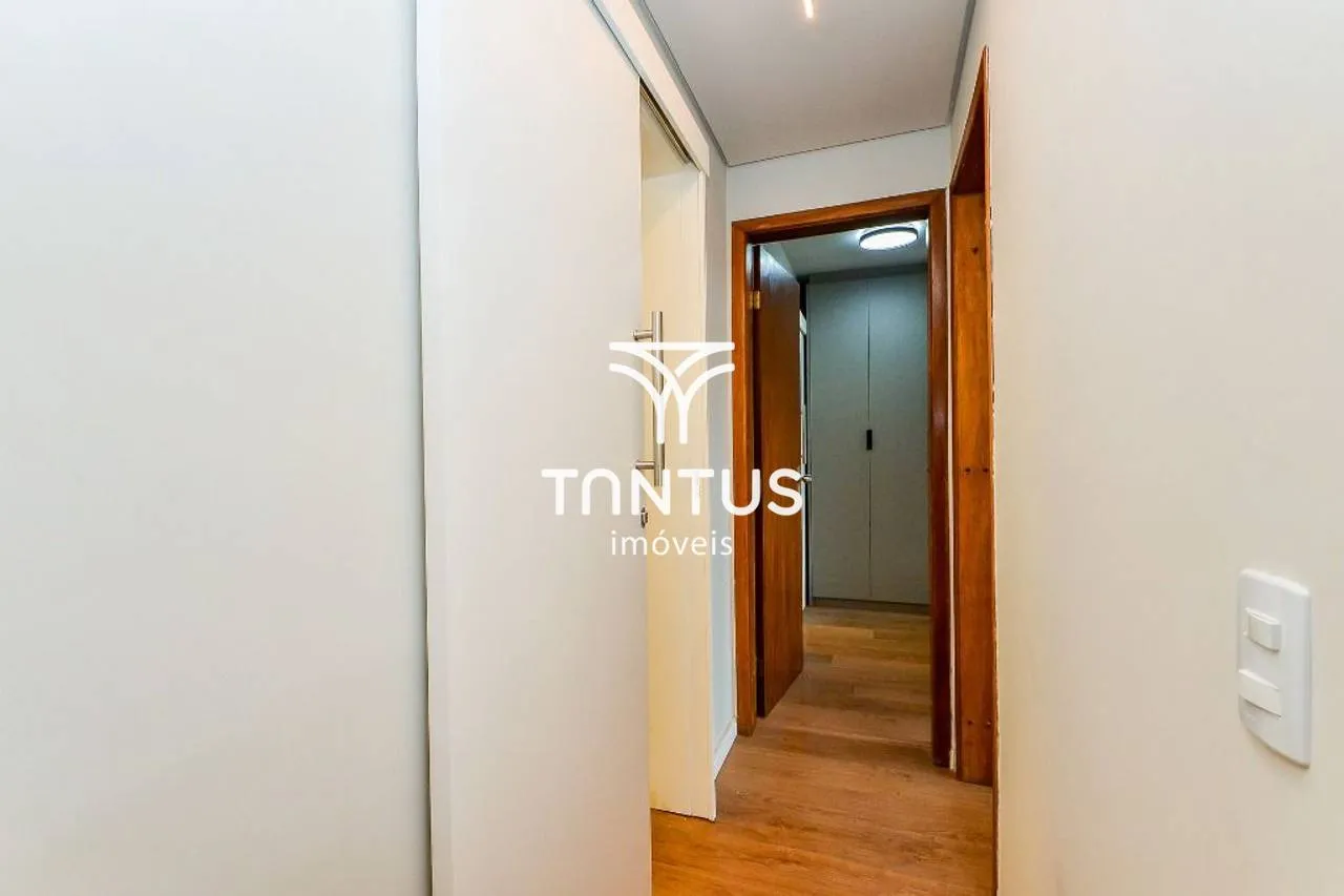2-bedroom apartment with a home office in Curitiba — photo 31
