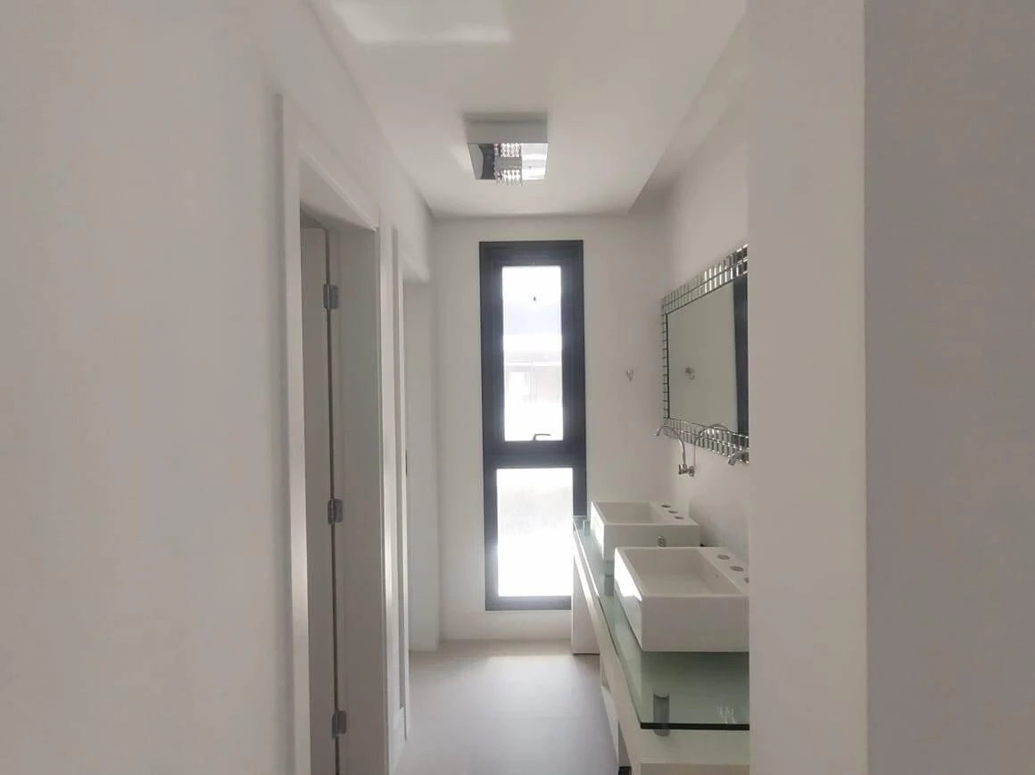Departamento de 4 dormitorios con ventanales de piso a techo — photo 12