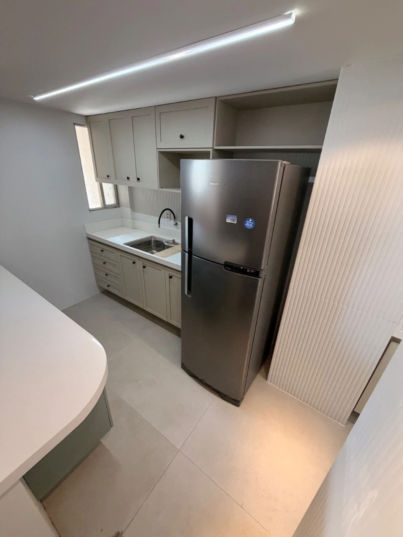 3-bedroom apartment with a washing machine — photo 5