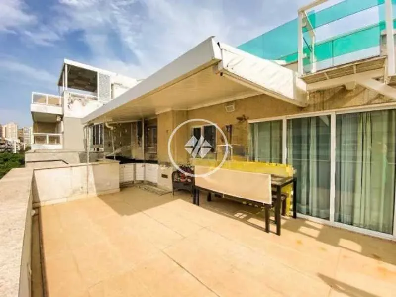 Furnished apartment with 3 bedrooms and 3 bathrooms — photo 13
