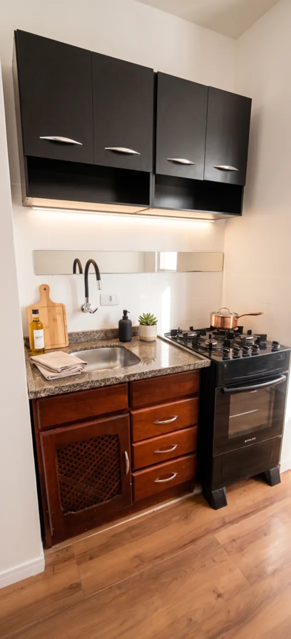 Furnished 1-bedroom apartment with 1 parking spot — photo 2