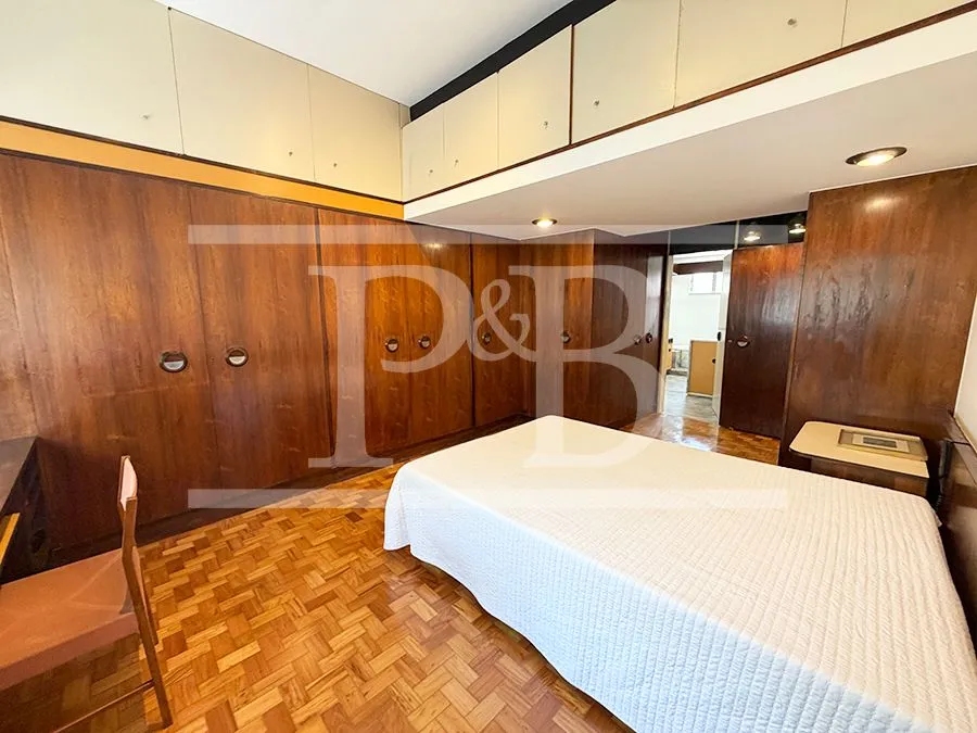 310 m² apartment with floor-to-ceiling windows and a bathtub — photo 11