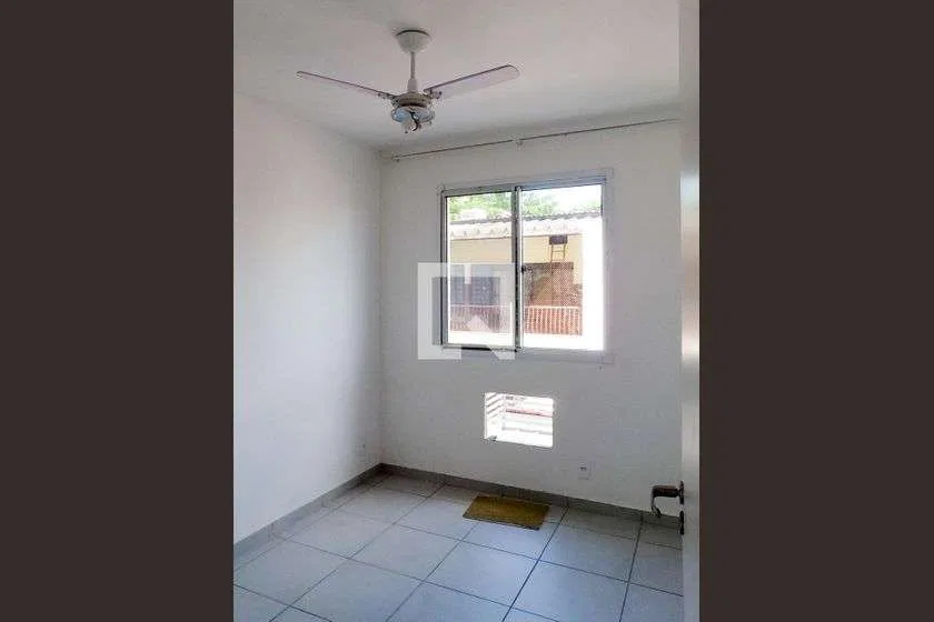 2-bedroom apartment in a building with a gym — photo 16