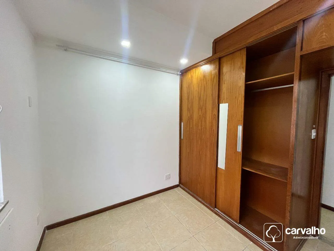 148 m² apartment with a bathtub and a water view — photo 11