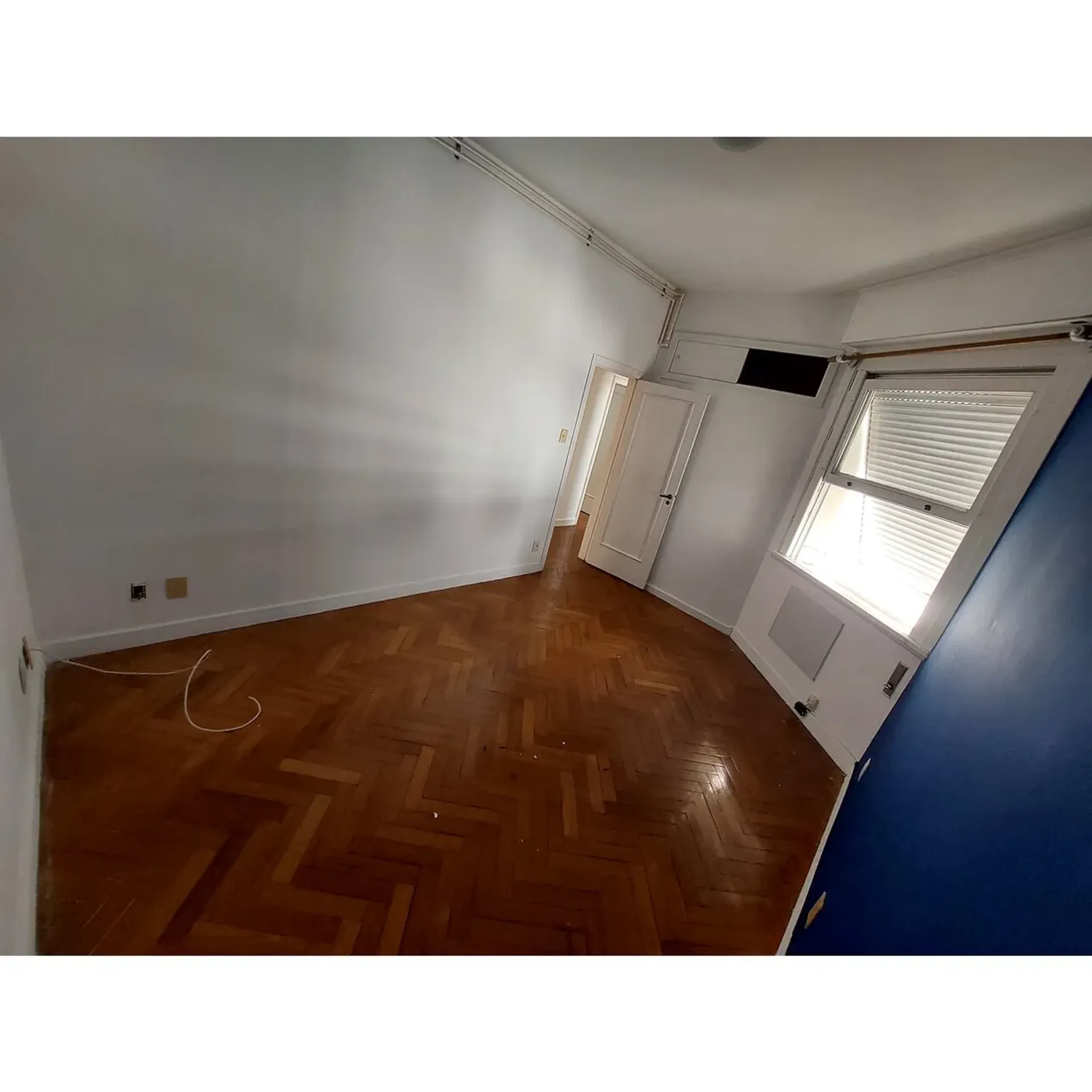 Home office in a 3-bedroom apartment, 132 m² — photo 15