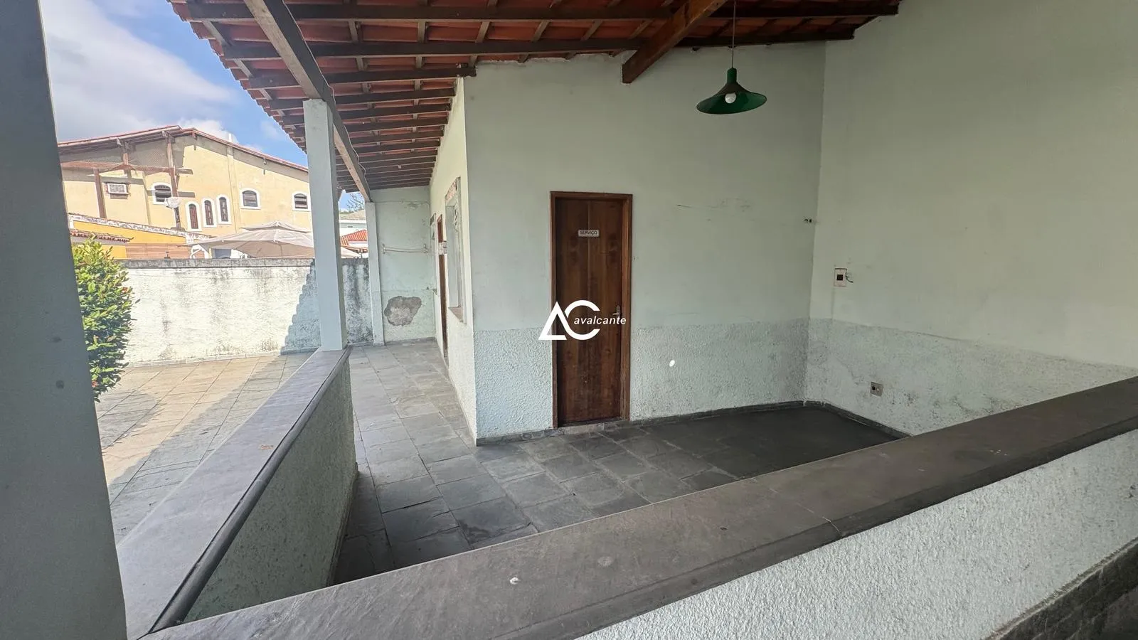 Furnished duplex house with 4 bedrooms and 600 m² — photo 38