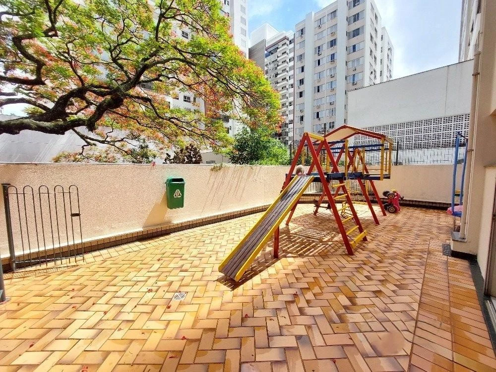 3-bedroom apartment in a building with a gym — photo 34