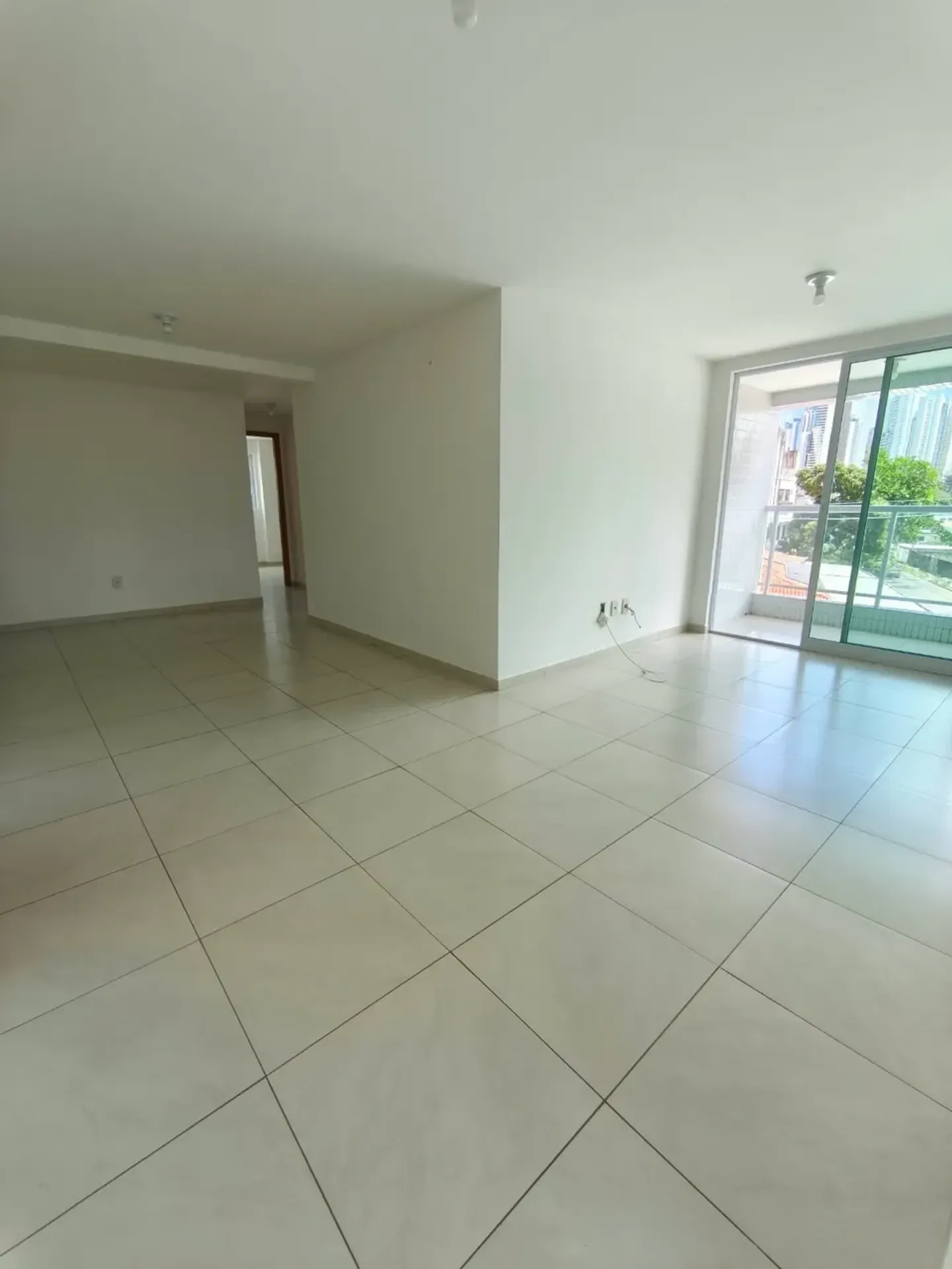 3-bedroom apartment in a building with a sauna
