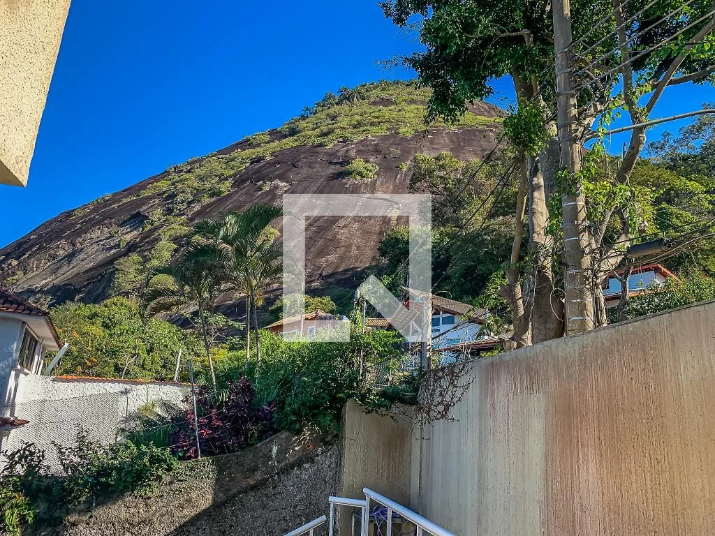 Casa mobiliada, 120 m², com janelas do piso ao teto — photo 44