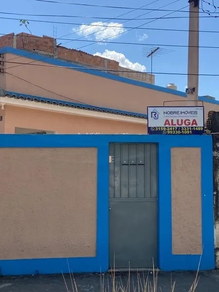 Casa sin amueblar con 1 dormitorio, 1 baño y cocina separada — photo 3