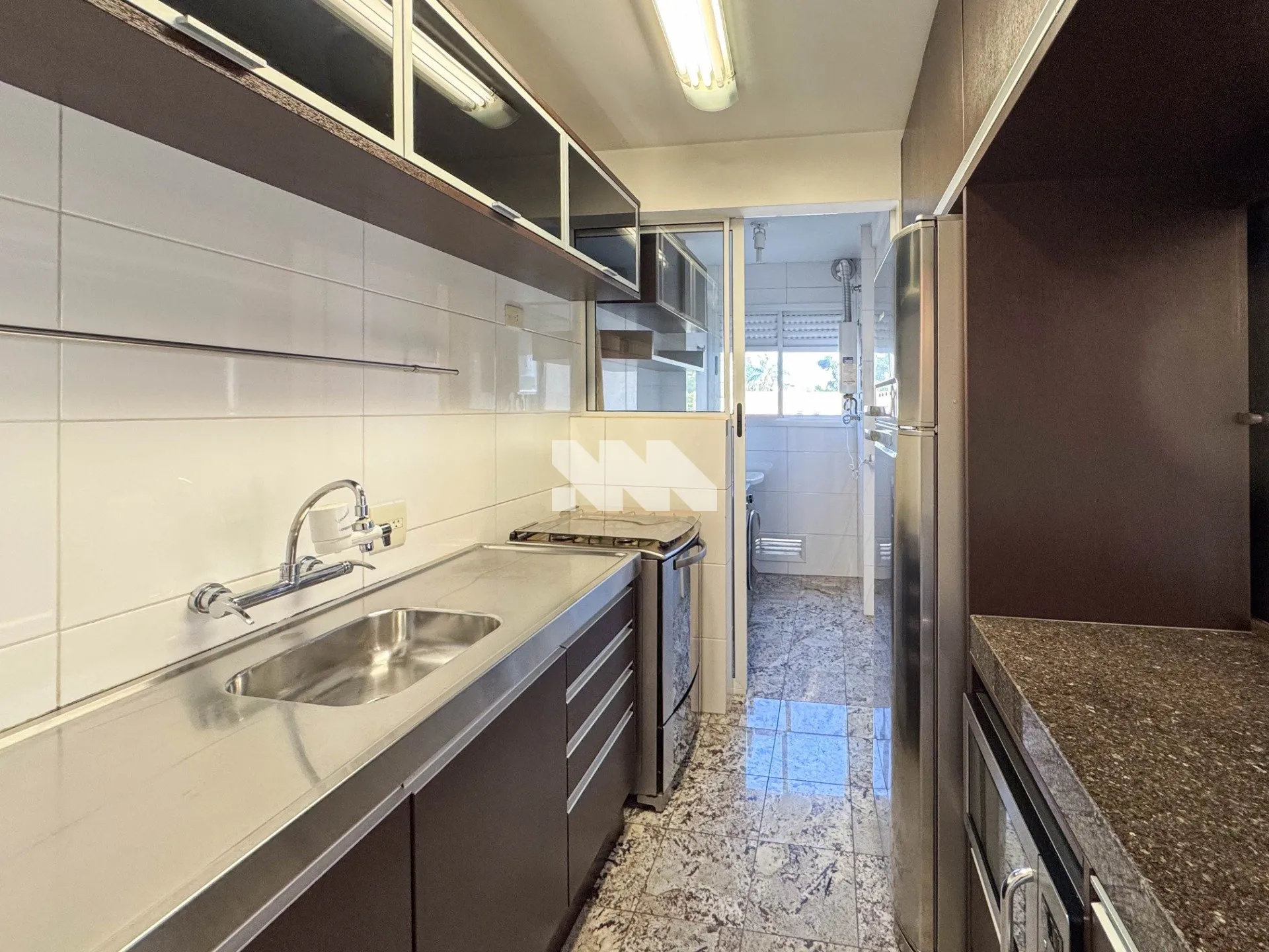 Furnished 104 m² apartment with 2 bedrooms and suite — photo 15