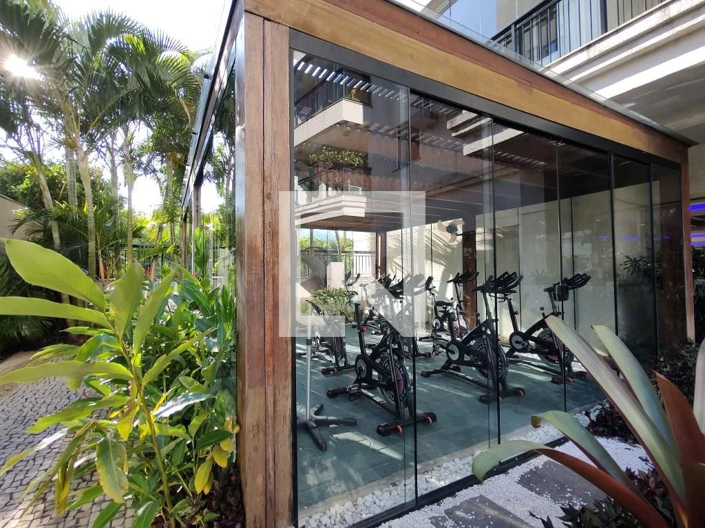 Apartamento, 70 m², com janelas do piso ao teto — photo 56