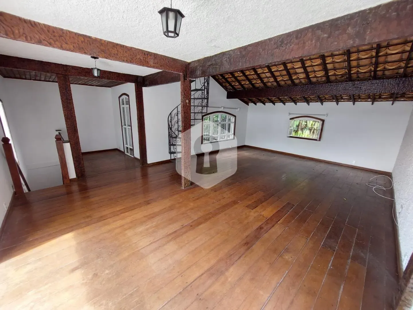 Casa de 4 quartos com vista para as montanhas — photo 41