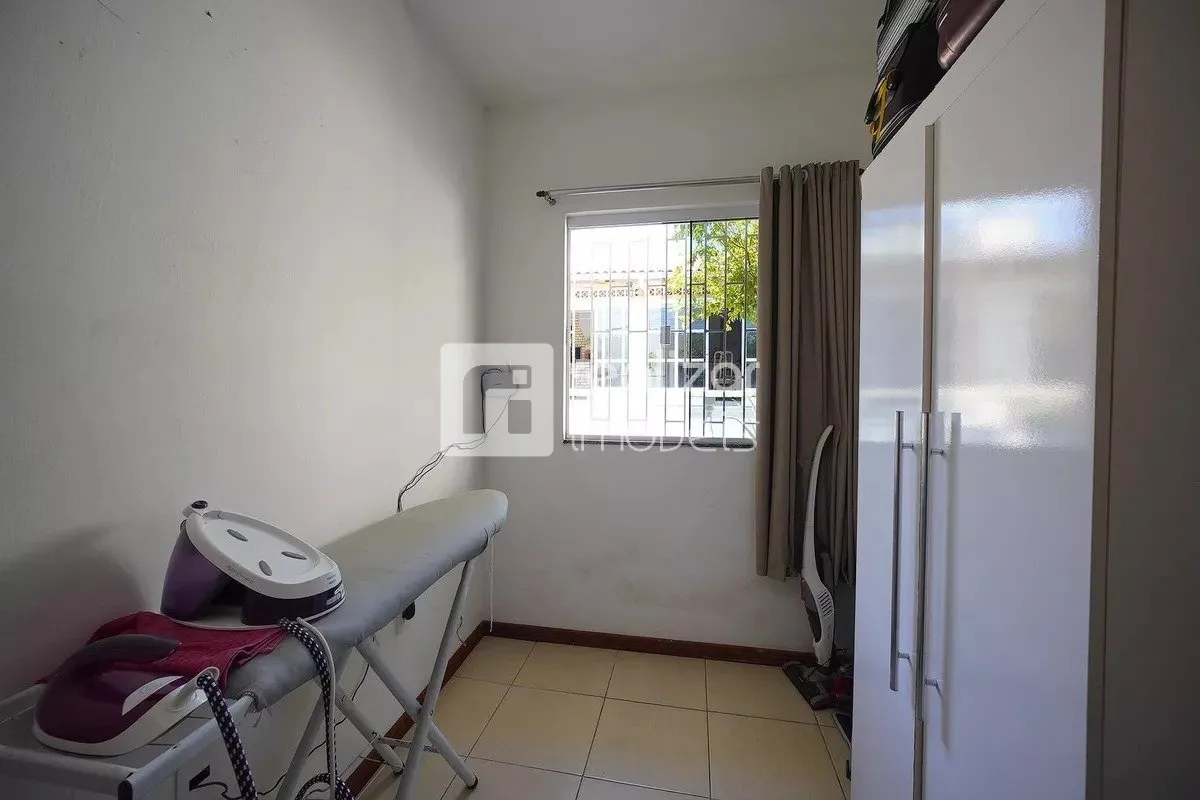 Furnished 5-bedroom house with equipped kitchen — photo 13