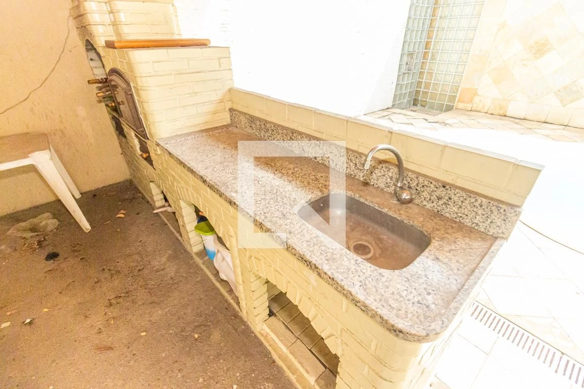 420 m² house with a jacuzzi and a private pool — photo 62