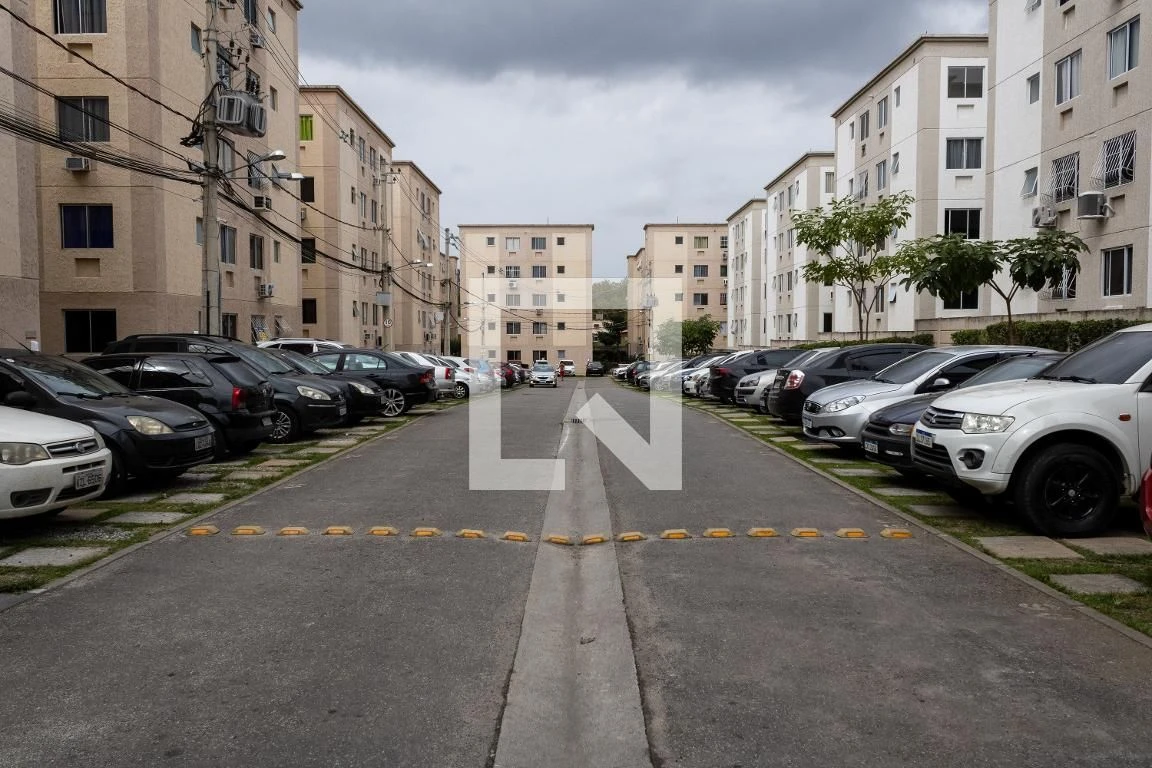 Apartamento sem vaga com 2 quartos e lavanderia com máquina — photo 8