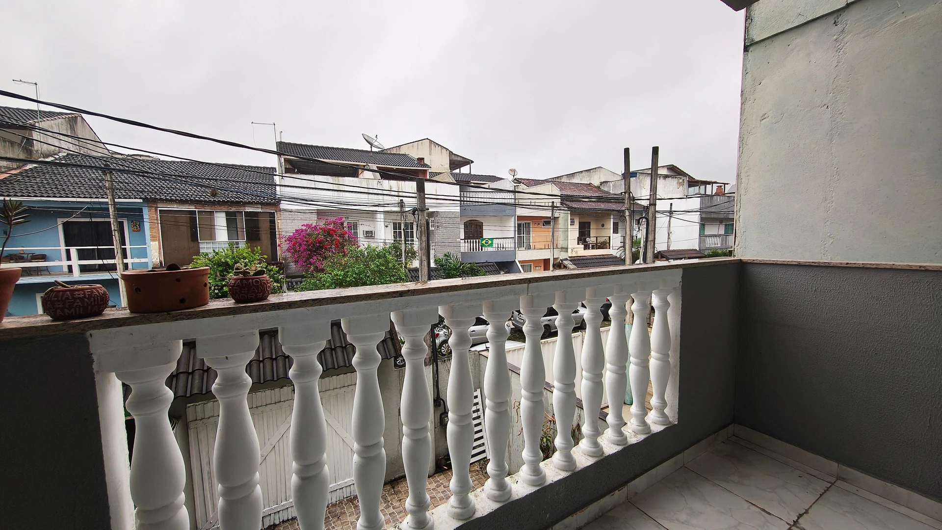 Casa con 4 dormitorios, 3 baños y jardín privado — photo 27