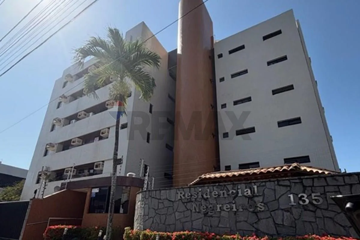 4-bedroom apartment with balcony and private BBQ