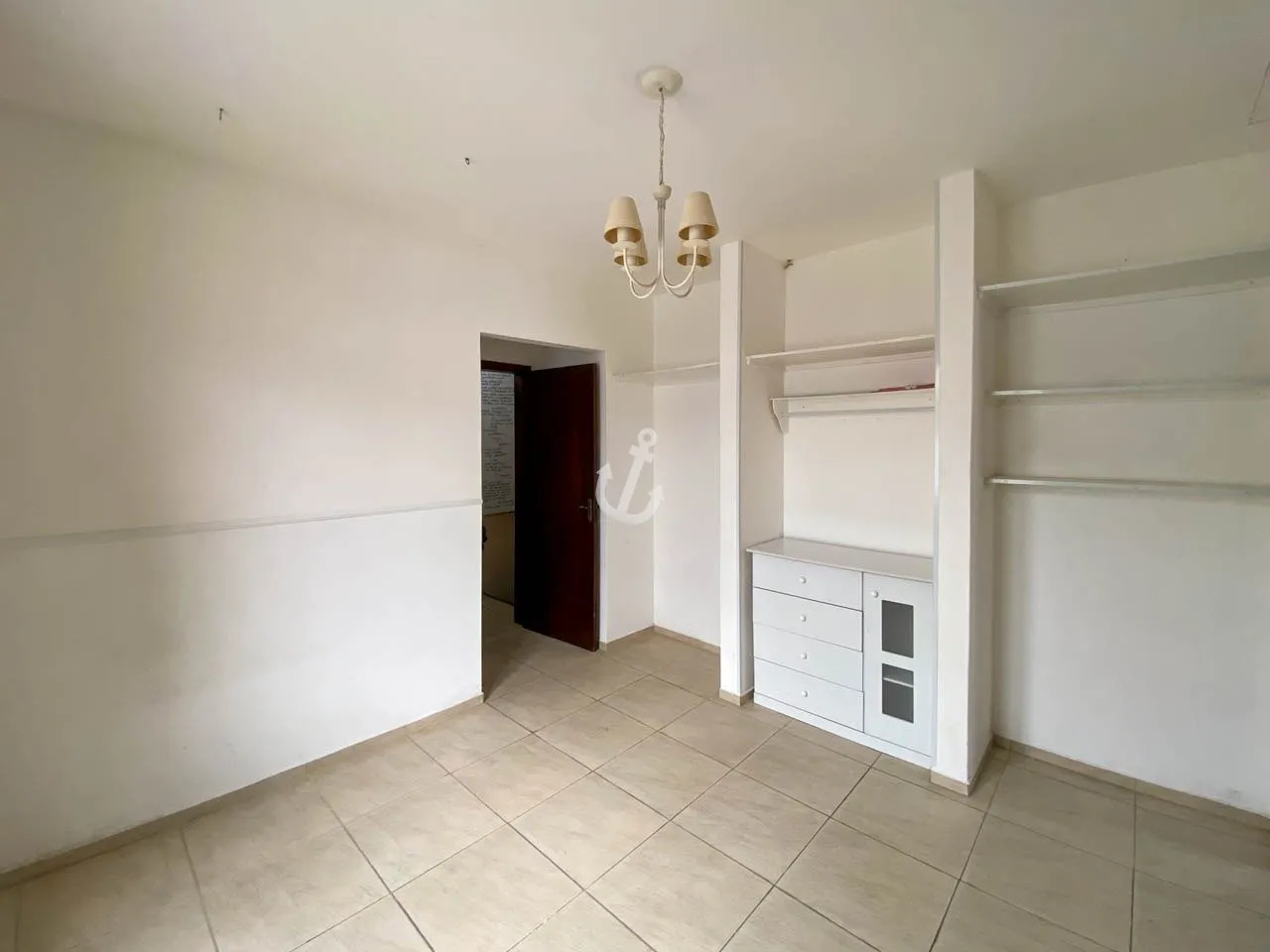 Rental house with 5 bedrooms and 4 parking spots — photo 16