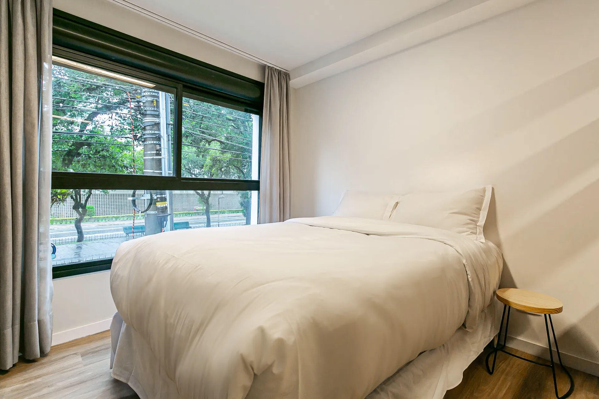 Estudio amueblado de 27 m² con 1 dormitorio y cocina abierta — photo 4