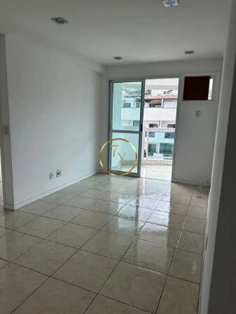 Apartamento de 3 quartos em condomínio com piscina — photo 2