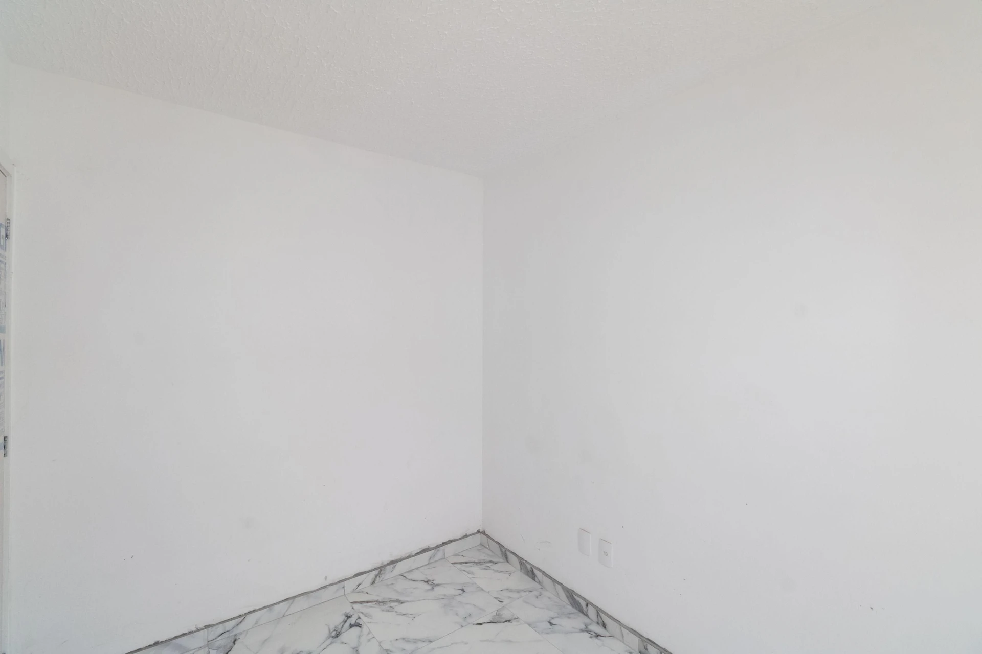 Unfurnished apartment with 2 bedrooms and 1 parking spot — photo 39
