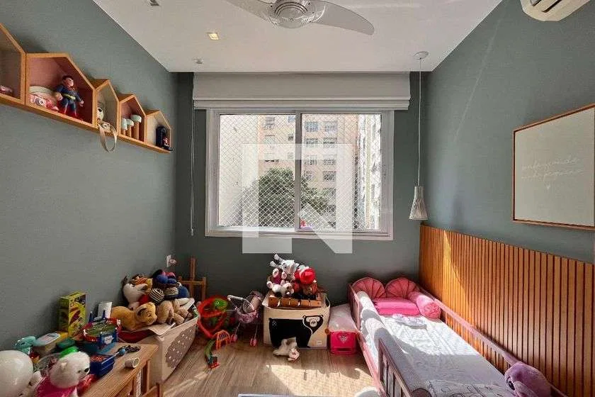 Furnished 3-bedroom apartment with open kitchen — photo 11