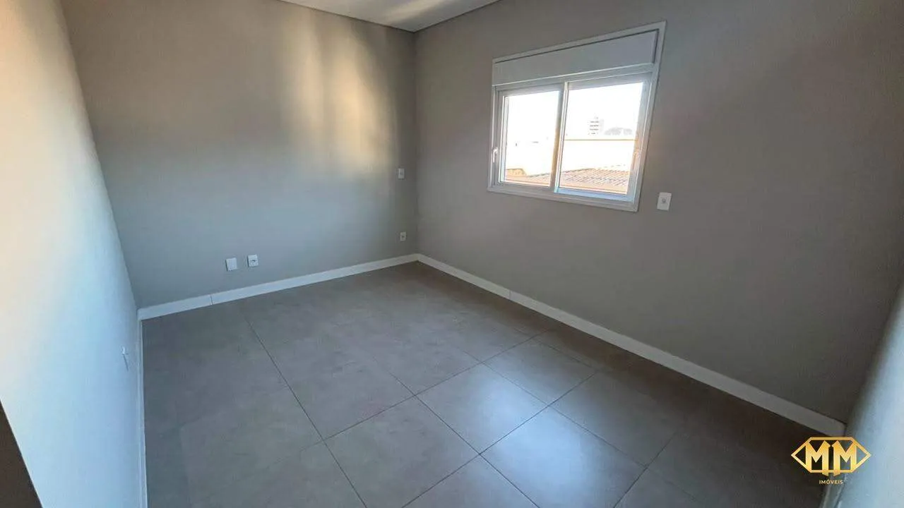 Apartamento de 2 dormitórios no 2º andar com cozinha aberta a gás — photo 9