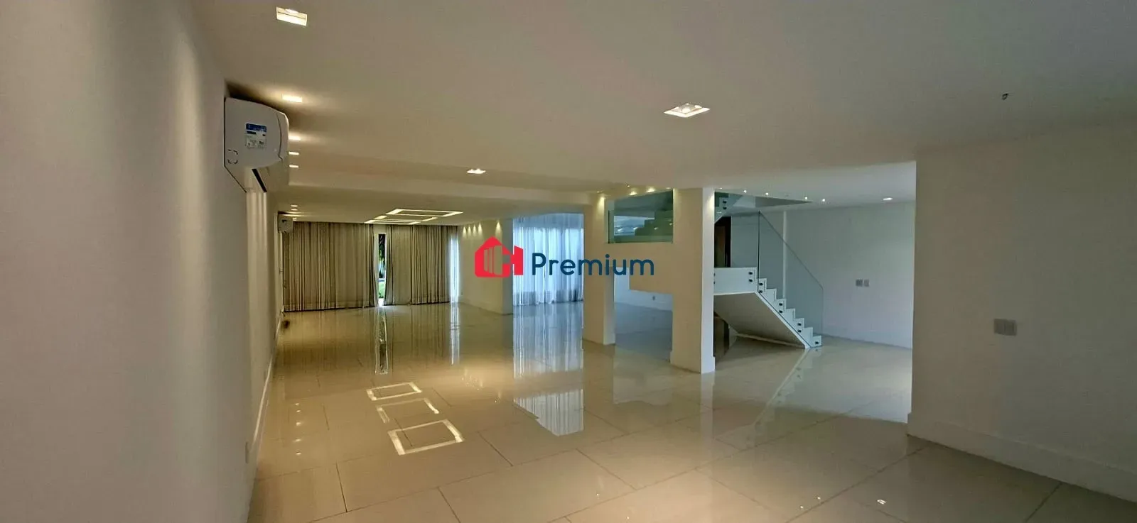 Casa com 5 suítes e 7 banheiros, 5 vagas — photo 3