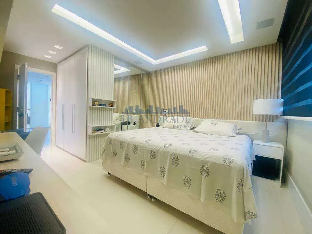 Furnished 4-bedroom apartment with 4 bathrooms — photo 30