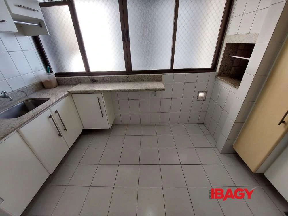 3-bedroom apartment with 2 parking spots and BBQ — photo 3
