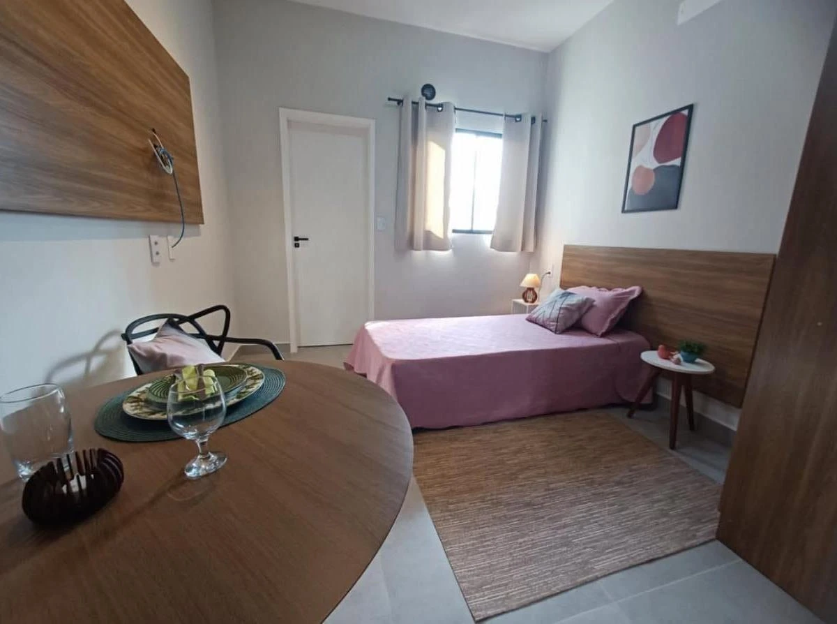 One-bedroom apartment with a washing machine — photo 7
