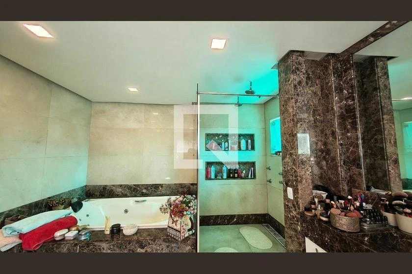 Casa em condomínio com 7 quartos e 9 banheiros — photo 25