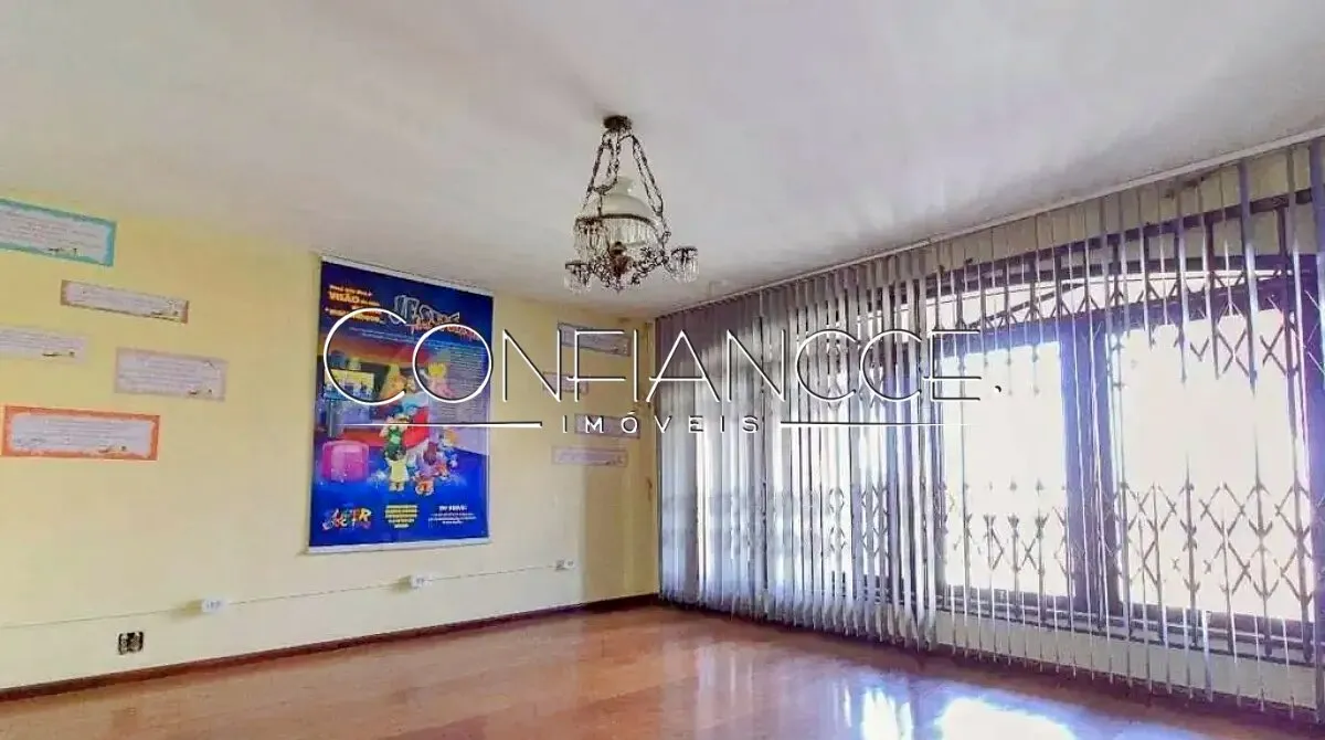 House with 8 bedrooms, 5 baths and 5 parking spots — photo 18