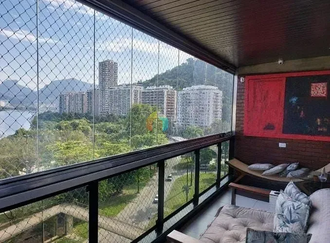 Furnished apartment with 4 bedrooms and 4 bathrooms — photo 4