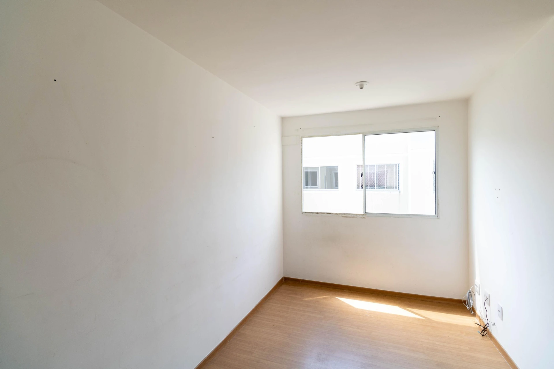 Балкон з грилем та 2 спальні: квартира 45 м² — photo 10