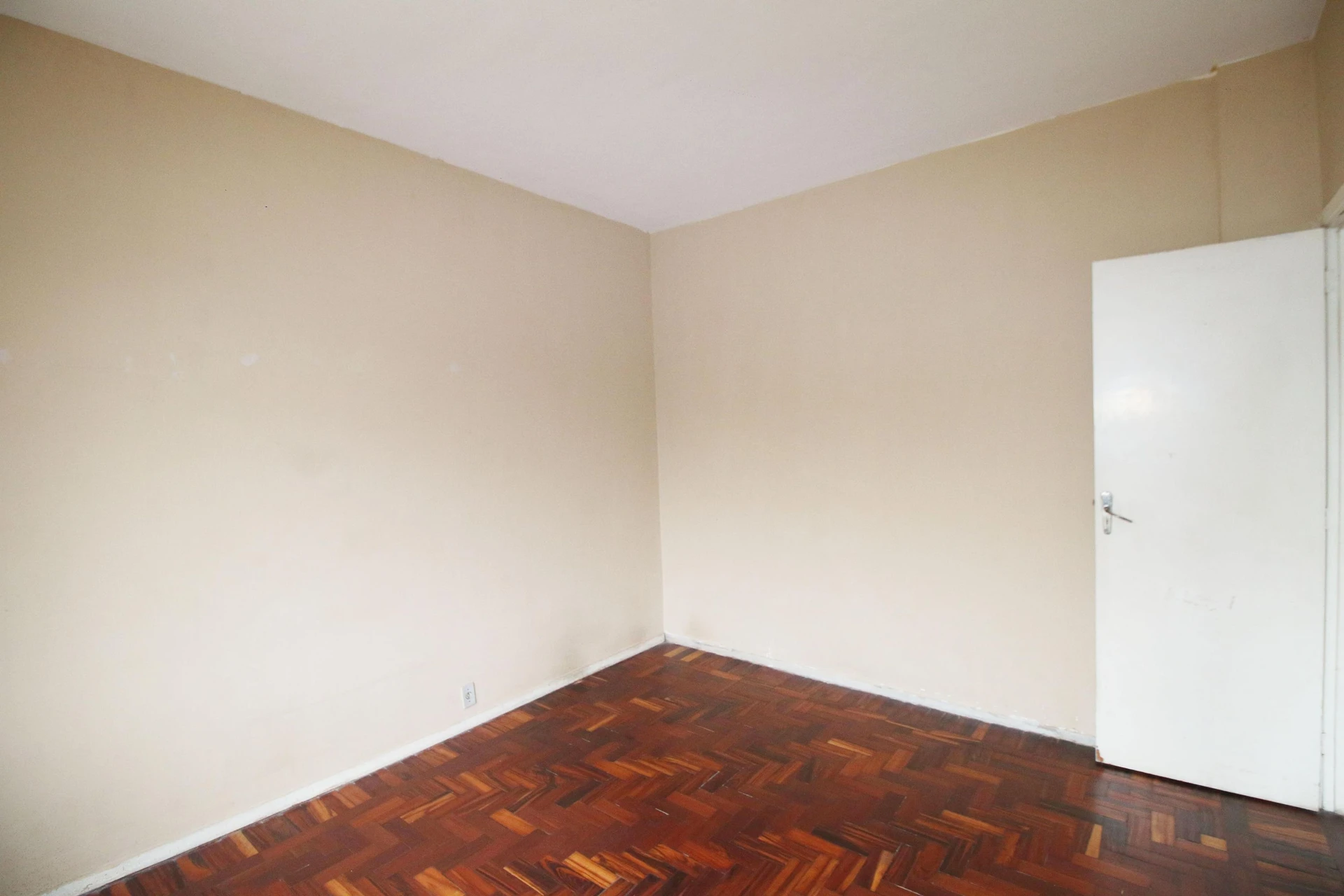 Rental apartment with 2 bedrooms and a private garden — photo 20