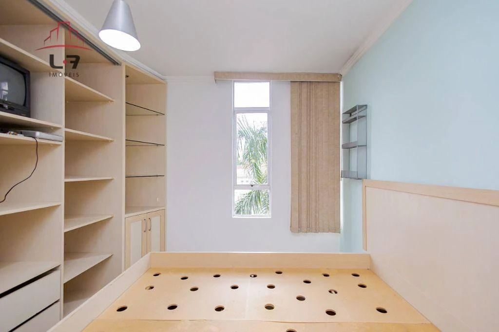 Furnished one-bedroom, 40 m² apartment in Curitiba — photo 15